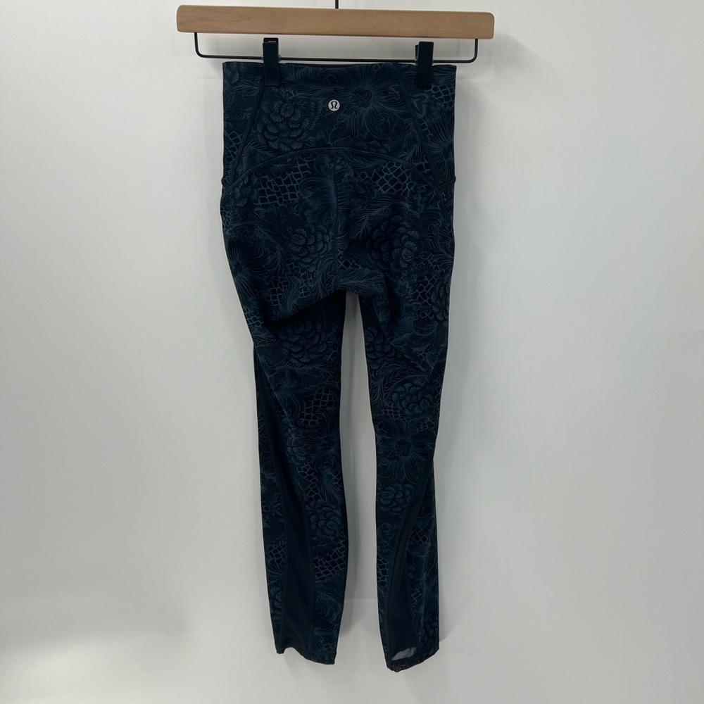 Lululemon Train Times 7/8 leggings